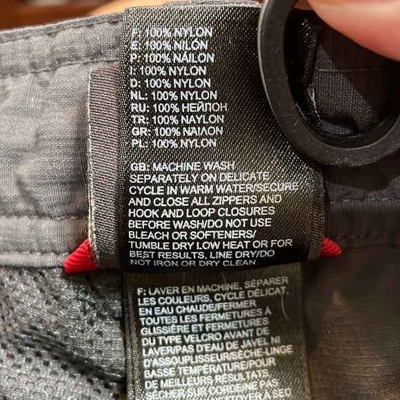 The North Face Men’s Size 30 Gray Shorts Cargo Pockets - Picture 11 of 11